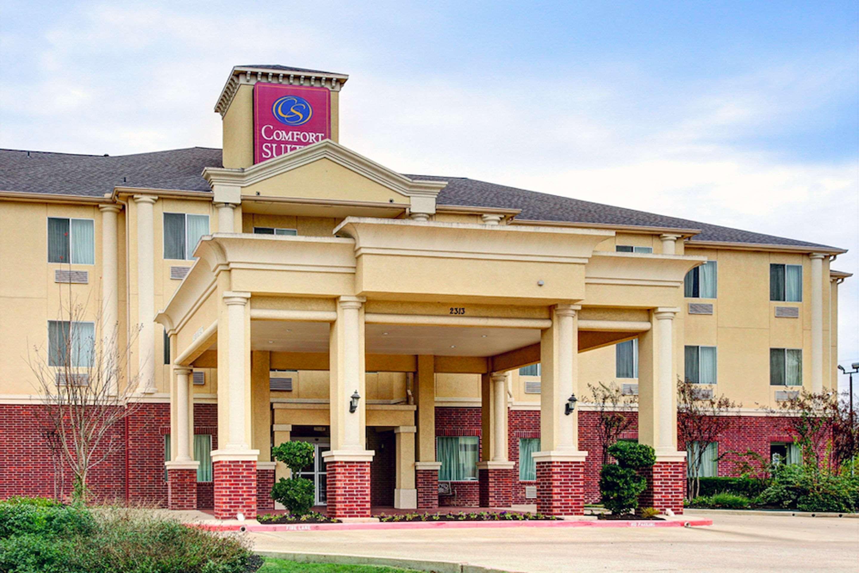ホテル コンフォート スイーツ テキサス アベニュー カレッジ・ステーション エクステリア 写真